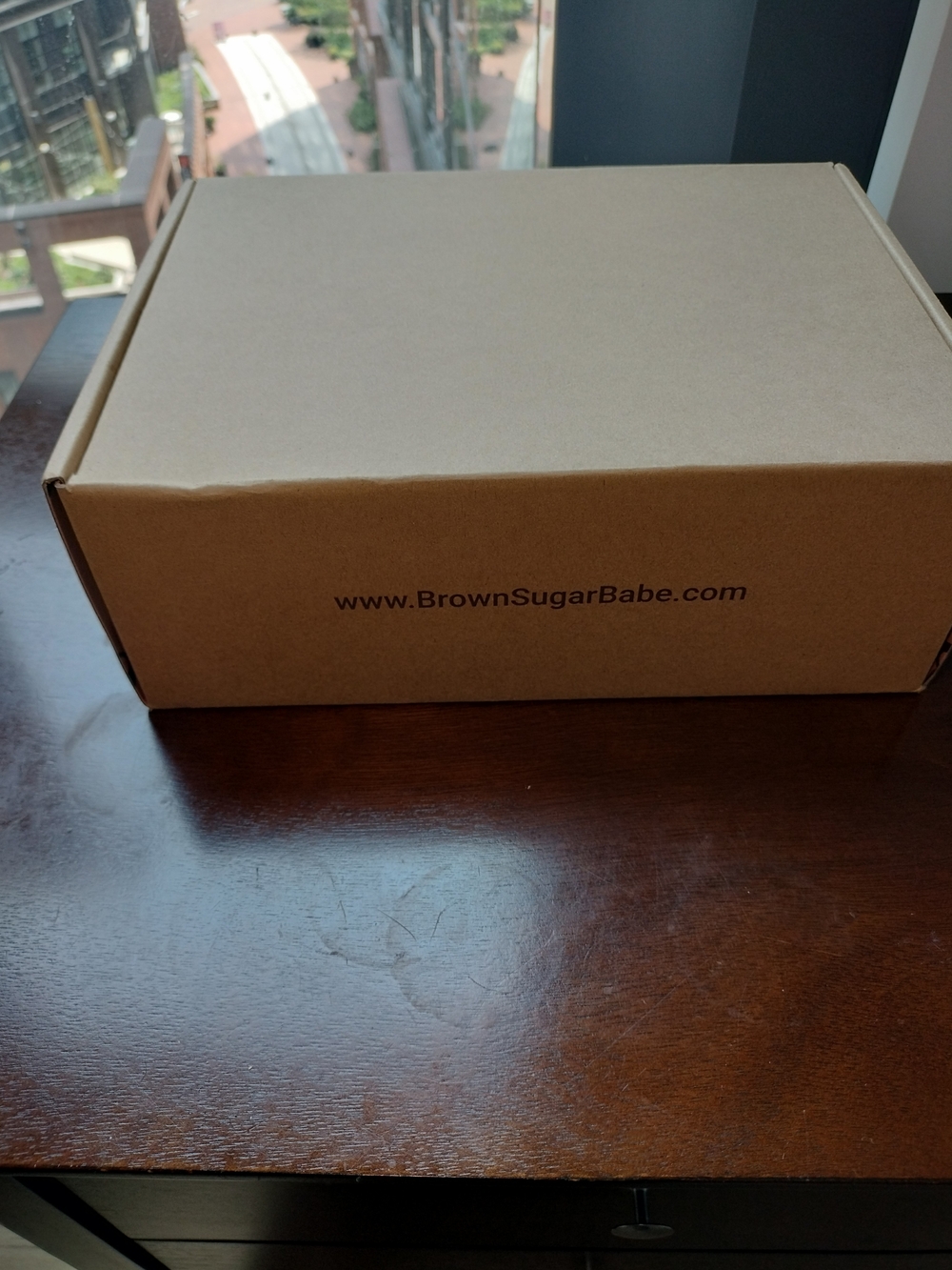 Nourishing Body Oil — Brown - Picture 5 of 6